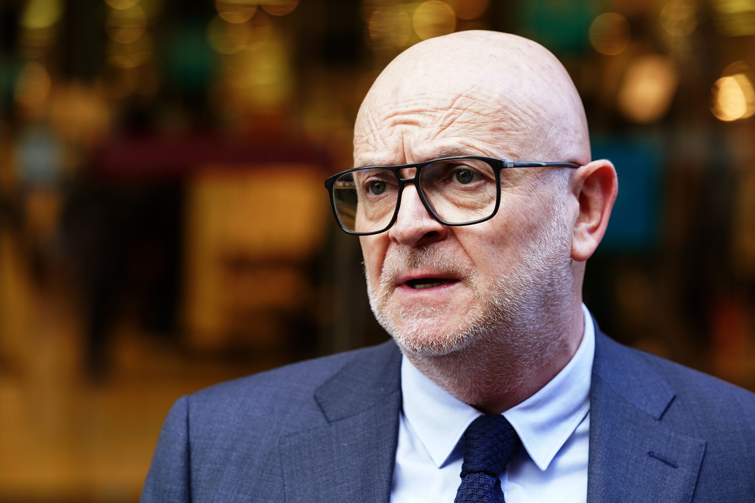 Primark boss quits after complaint about behaviour