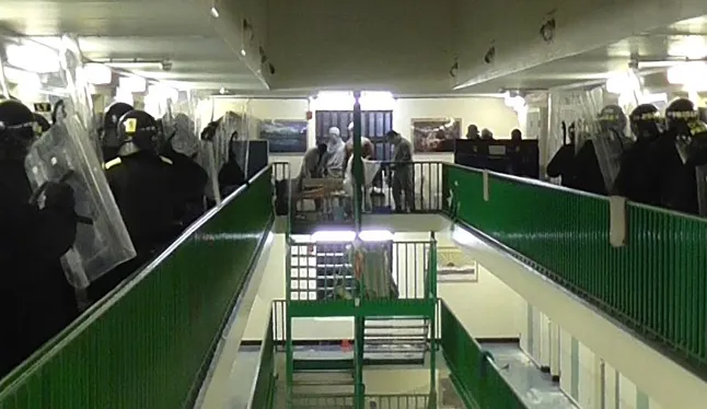 Eight prisoners handed life sentences turn UK prison into a 10-hour war zone